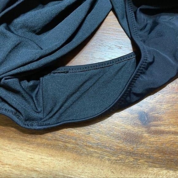 NWT Cupshe Keep Secrets Halter One-piece M - Picture 7 of 10